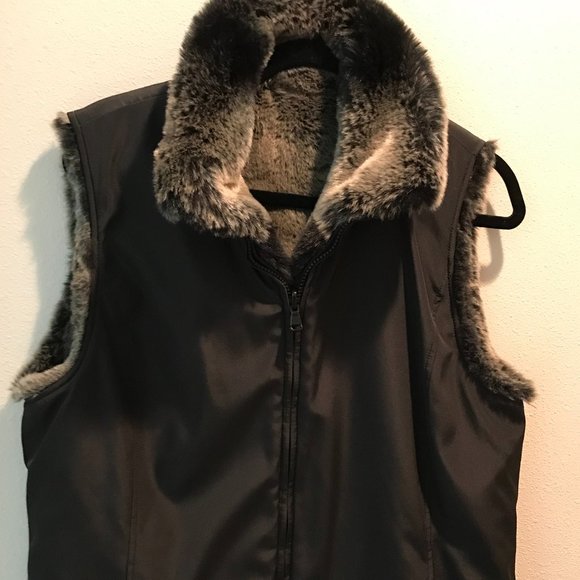 Reversible vest - Picture 1 of 2